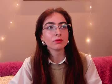 Lynnfrere Chaturbate stream image from December 19, 2024