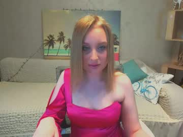 Oliviabloomer Chaturbate stream image from December 19, 2024
