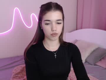 Olivialimm Chaturbate stream image from December 19, 2024
