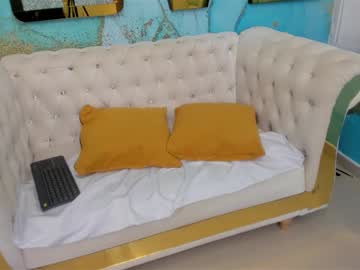 Princess_Isa_ Chaturbate stream image from December 19, 2024