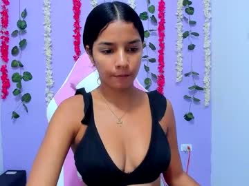 Queen_Lan Chaturbate stream image from December 19, 2024