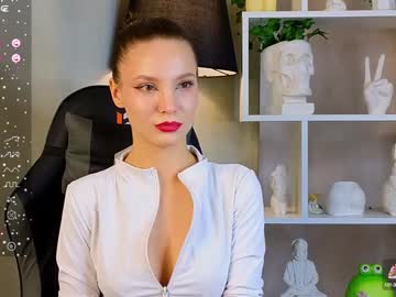 Tatti_Diamond Chaturbate stream image from December 19, 2024