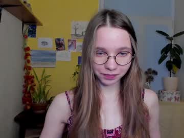 Your_Leslie Chaturbate stream image from December 19, 2024