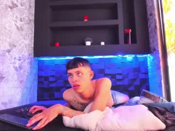 Dangerx_X Chaturbate stream image from December 19, 2024