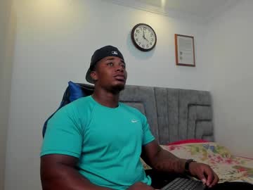 Deonjhonson Chaturbate stream image from December 19, 2024