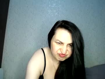 Evabeautyx Chaturbate stream image from December 19, 2024