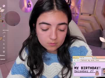 Meraki_Fraise Chaturbate stream image from December 19, 2024
