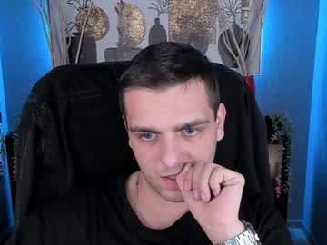 Miron_Dex Chaturbate stream image from December 19, 2024