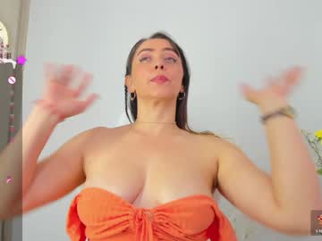 Natalie_Cowens Chaturbate stream image from December 19, 2024