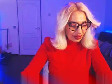 Preggyhotmommy Chaturbate stream image from December 19, 2024