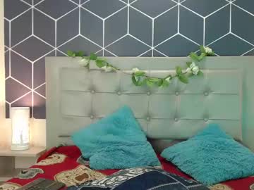 Sophiia_Saenzz Chaturbate stream image from December 19, 2024