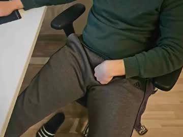 Tree1989 Chaturbate stream image from December 19, 2024