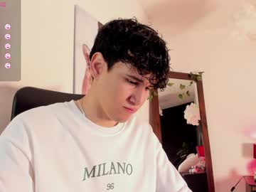 Viktor_Parker Chaturbate stream image from December 19, 2024