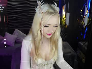 Emily_Air Chaturbate stream image from December 19, 2024