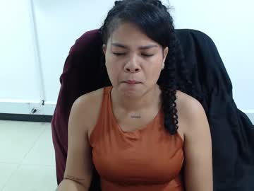 Karlaebony_Cg Chaturbate stream image from December 19, 2024