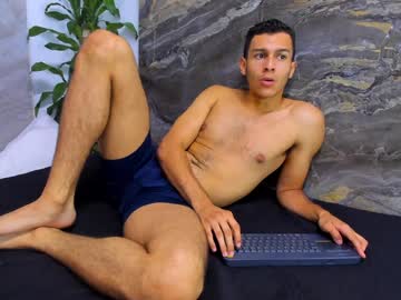 Leo_Strong11 Chaturbate stream image from December 19, 2024