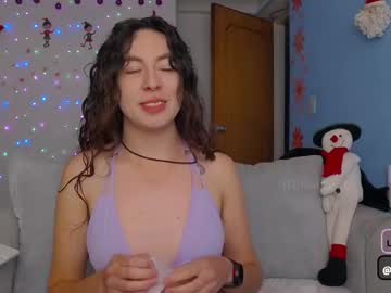 Leslie9669 Chaturbate stream image from December 19, 2024