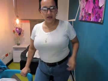 Marylinmilf Chaturbate stream image from December 19, 2024