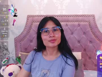 Nayecloud Chaturbate stream image from December 19, 2024