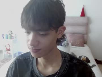 Santi_Hot__ Chaturbate stream image from December 19, 2024
