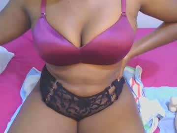 Sexymompie Chaturbate stream image from December 19, 2024