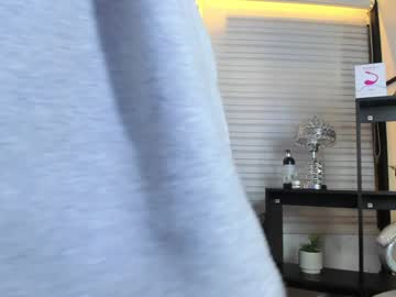 Bradjhonss Chaturbate stream image from December 19, 2024