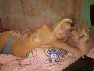 Cutie_Bunnys Chaturbate stream image from December 19, 2024