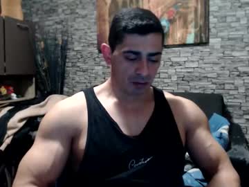Dominatemuscle Chaturbate stream image from December 19, 2024