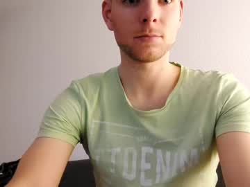 Dusnow16 Chaturbate stream image from December 19, 2024
