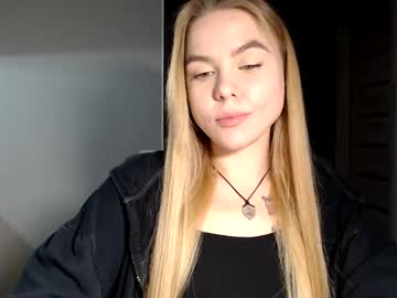 Happy_Fox_ Chaturbate stream image from December 19, 2024
