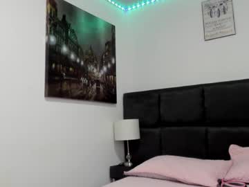 Katia_Cash Chaturbate stream image from December 19, 2024