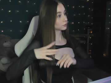 Katie_Taylorr Chaturbate stream image from December 19, 2024