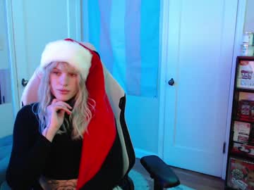 Lilkittyjadee Chaturbate stream image from December 19, 2024