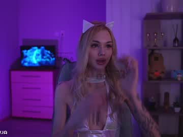Manifreyja Chaturbate stream image from December 19, 2024