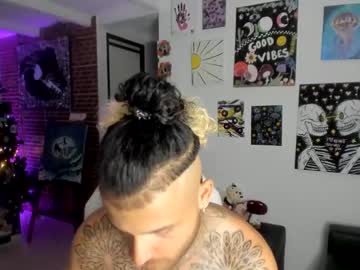 Vikingcock7 Chaturbate stream image from December 19, 2024