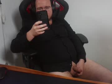 20yomaleforgirls Chaturbate stream image from December 19, 2024