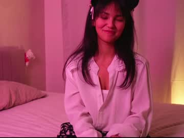Agatameow Chaturbate stream image from December 19, 2024