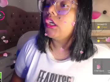 Alanna_Brunette Chaturbate stream image from December 19, 2024