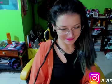 Alaskahillss Chaturbate stream image from December 19, 2024