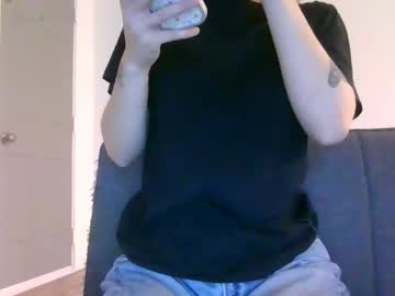 Alliebearx Chaturbate stream image from December 19, 2024