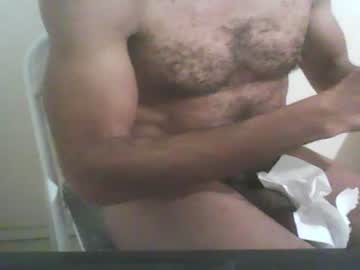 Beezobb Chaturbate stream image from December 19, 2024