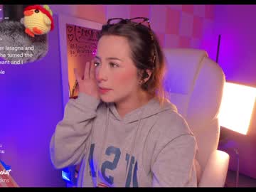 Emmarossi_ Chaturbate stream image from December 19, 2024