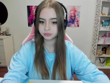 Lain__ Chaturbate stream image from December 19, 2024
