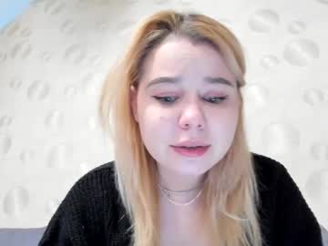 Mindyfly_ Chaturbate stream image from December 19, 2024