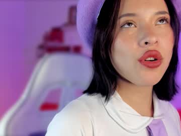 Sophiiewilliams Chaturbate stream image from December 19, 2024