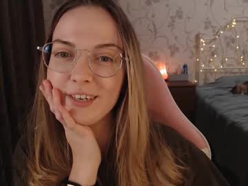 Star_Shopping Chaturbate stream image from December 19, 2024