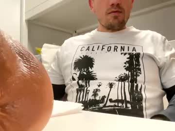 Tatuador40 Chaturbate stream image from December 19, 2024
