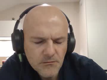 Whiteeaglesrb Chaturbate stream image from December 19, 2024