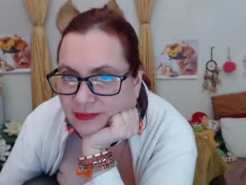 Dyannelovee Chaturbate stream image from December 20, 2024