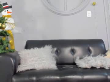 Fenix22_ Chaturbate stream image from December 20, 2024